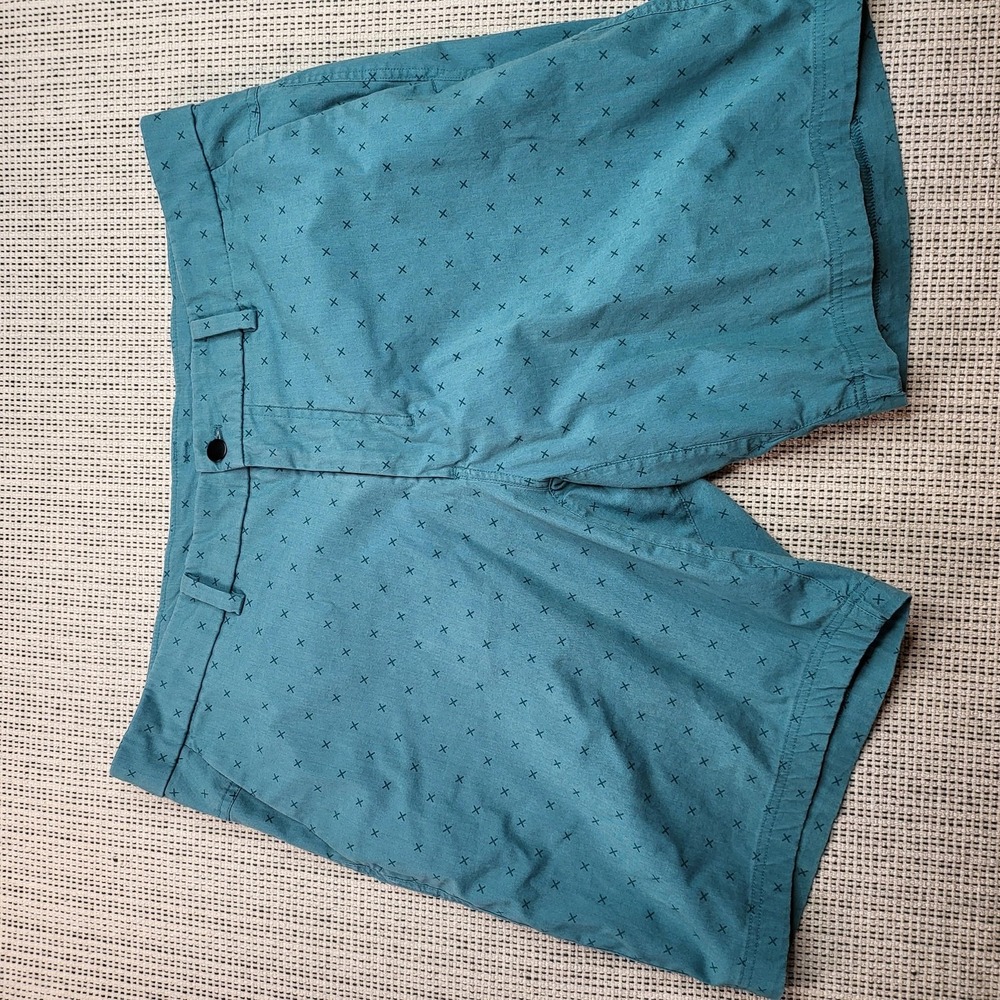 Lululemon Shorts‎ Mens 40 Green Chino Stretch Organic Cotton 10 Inseam Patterned